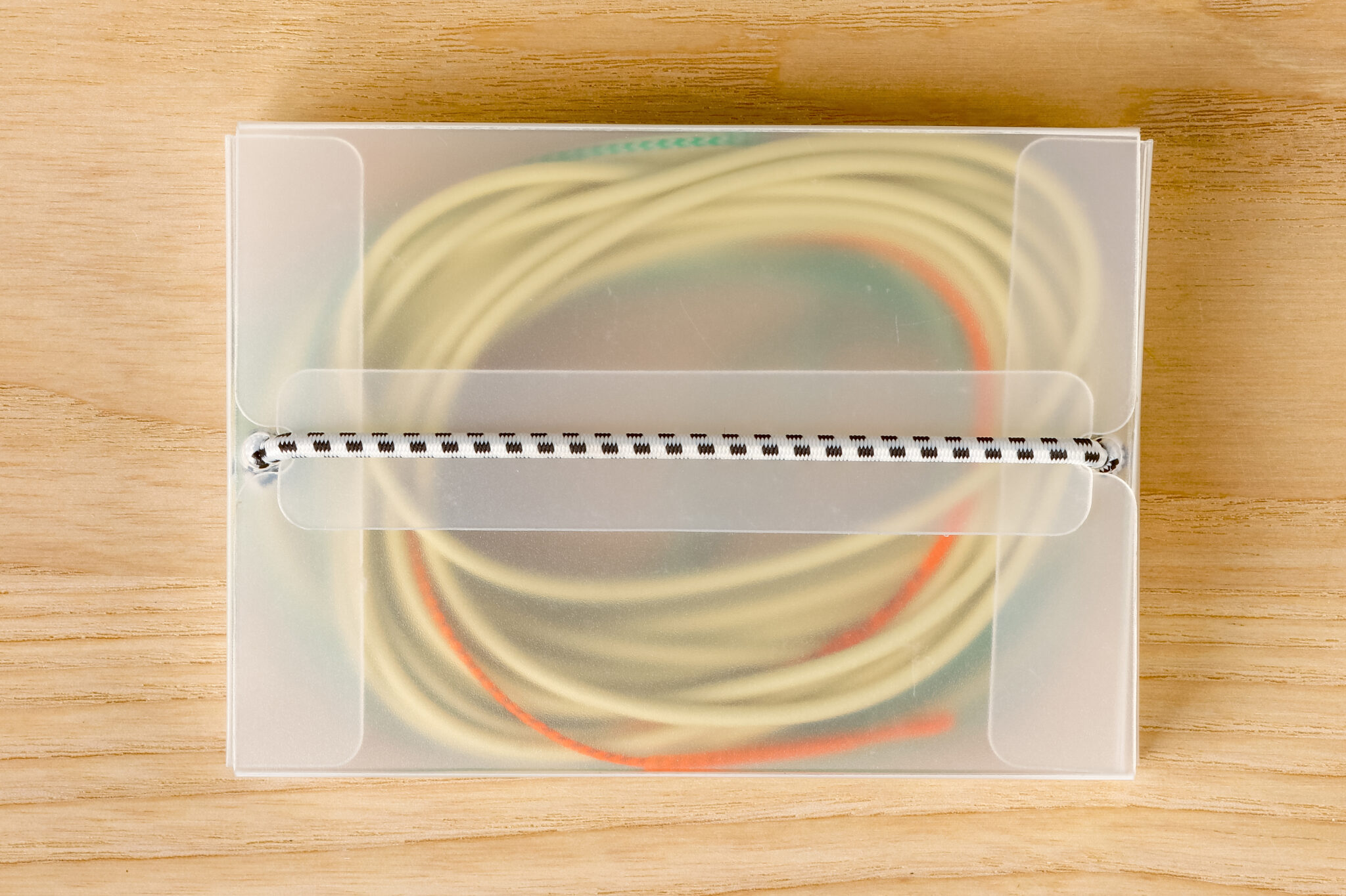 220106-Theflybag-tabletop--114