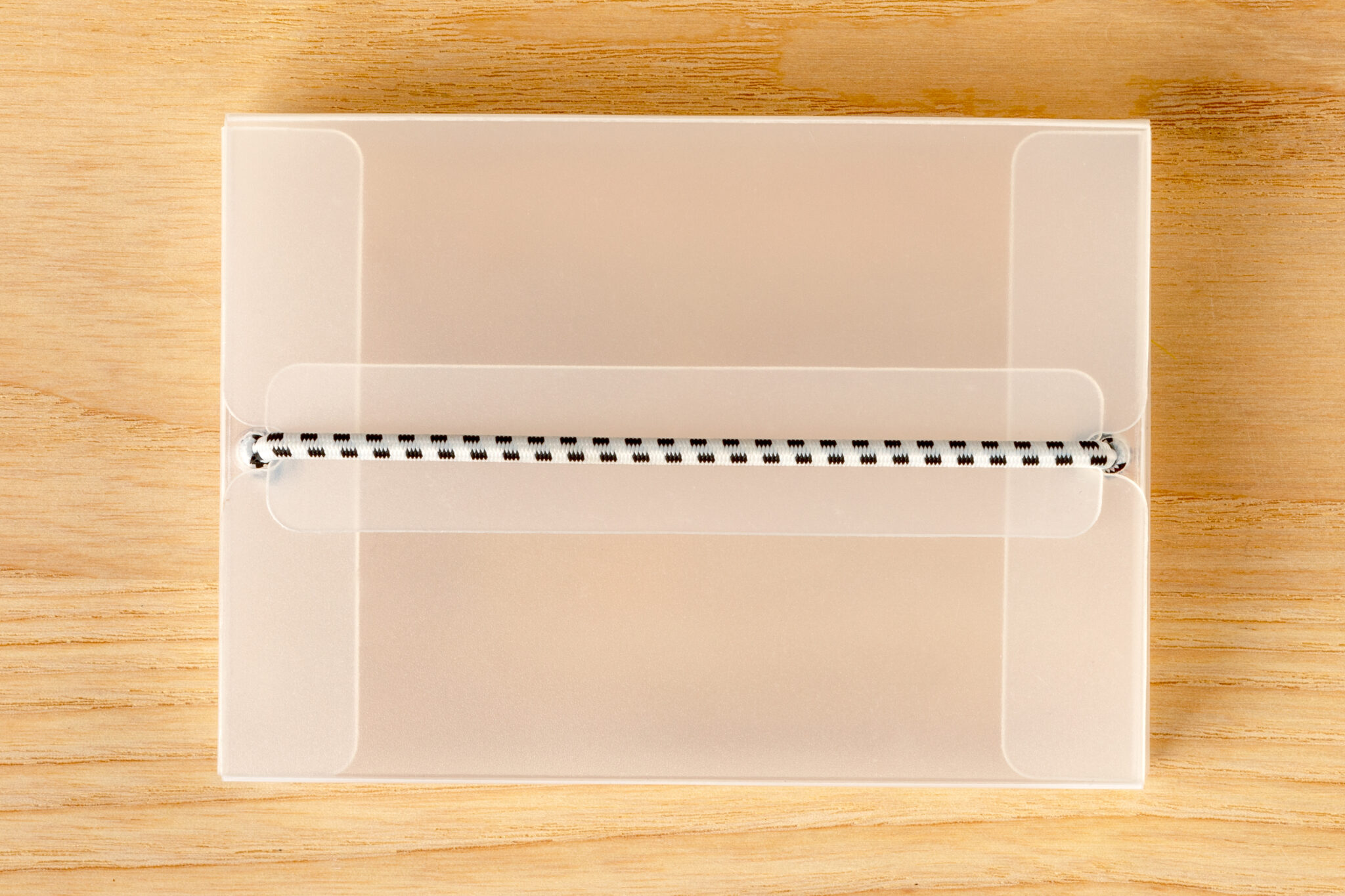 220106-Theflybag-tabletop--127