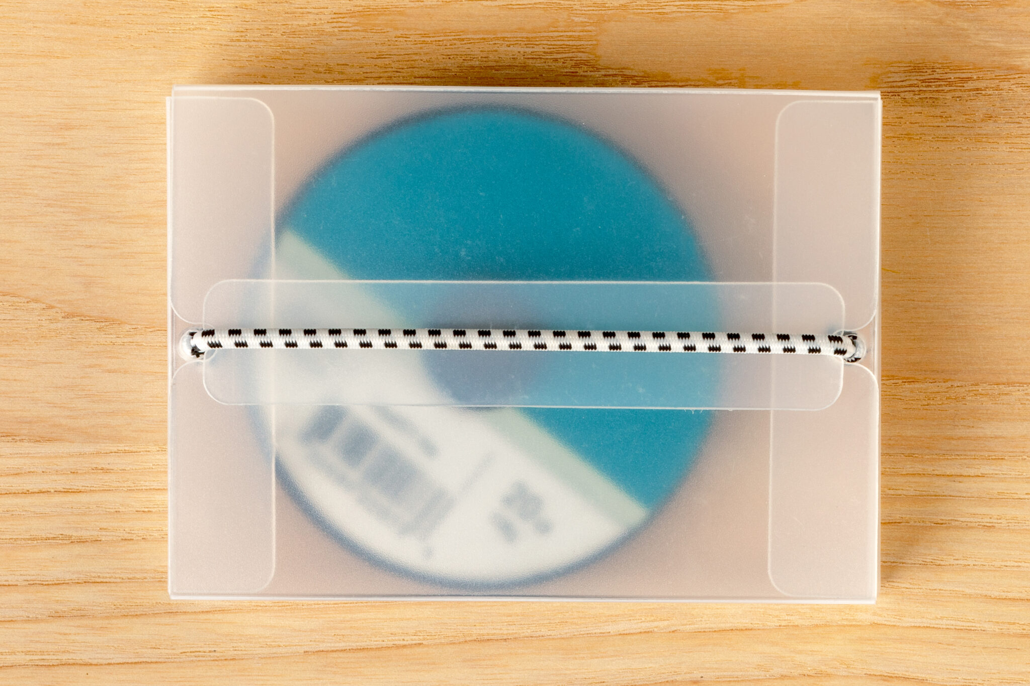 220106-Theflybag-tabletop--129